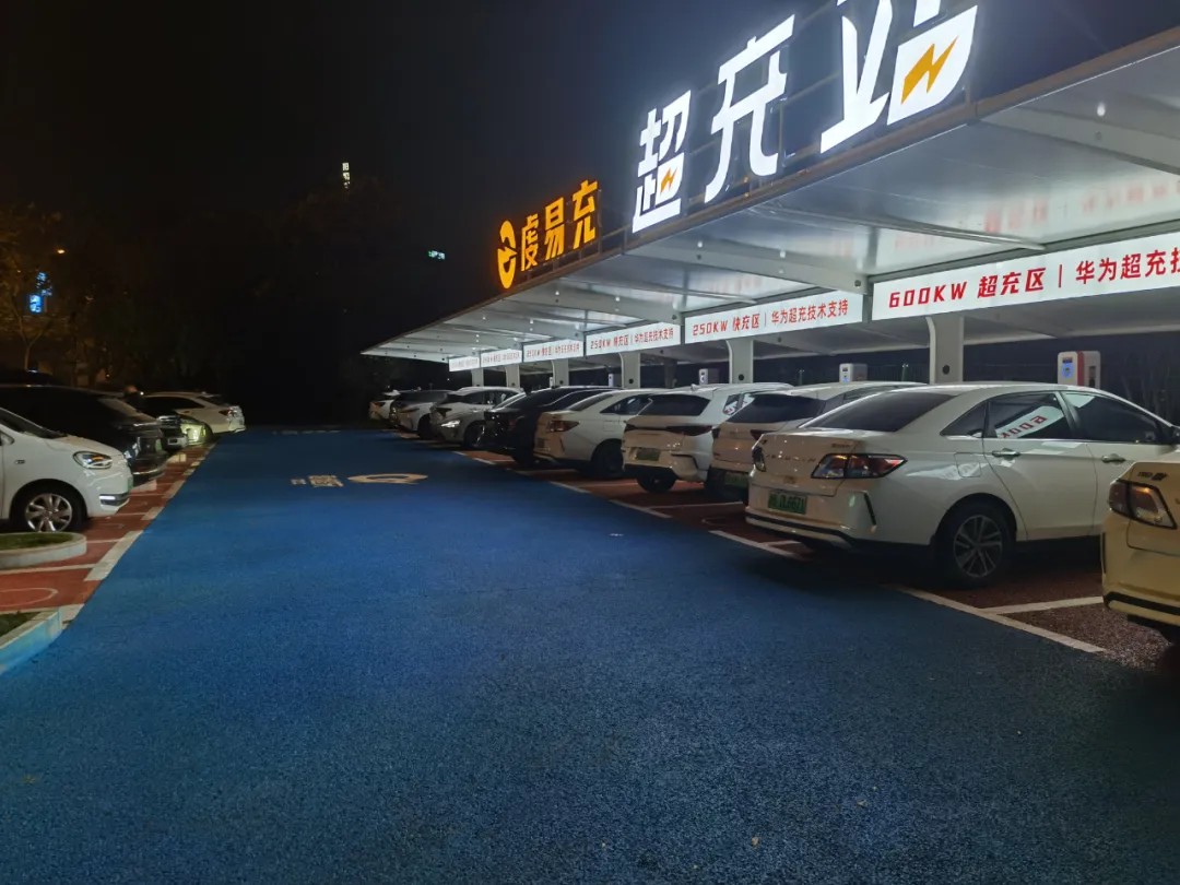 1729665980754784.jpg 640 (1).jpg